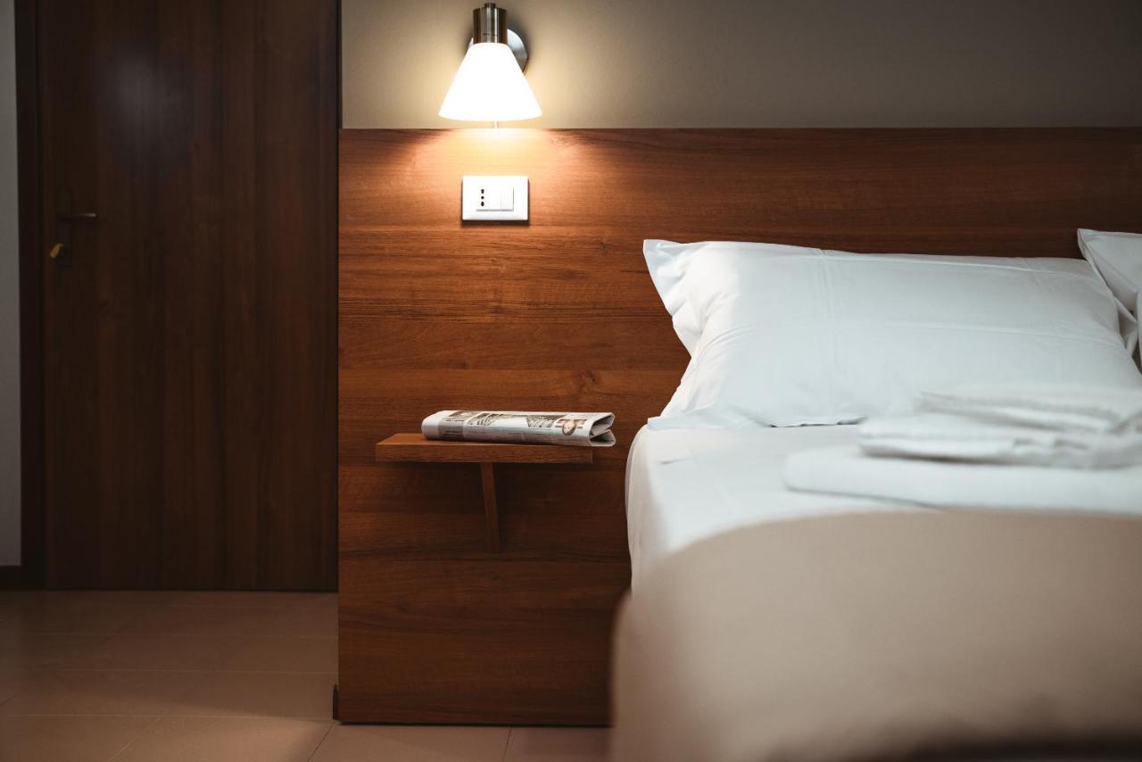 Albergo Commercio Пальманова Экстерьер фото